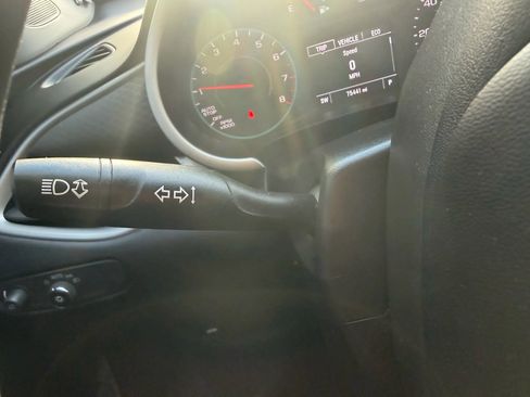 Used 2022 Chevrolet Malibu LT FWD image 16