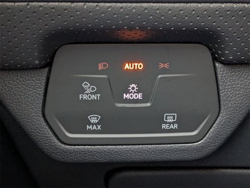 Used 2025 Volkswagen Atlas SE w/ Panoramic Sunroof Package image 27