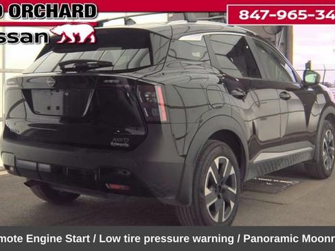 Used 2025 Nissan Kicks SV w/ SV Premium Package AWD/4WD image 5