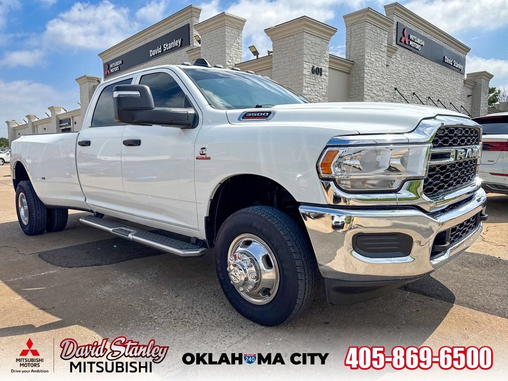 Used 2024 RAM 3500 Tradesman w/ Chrome Appearance Group AWD/4WD 360° Tour