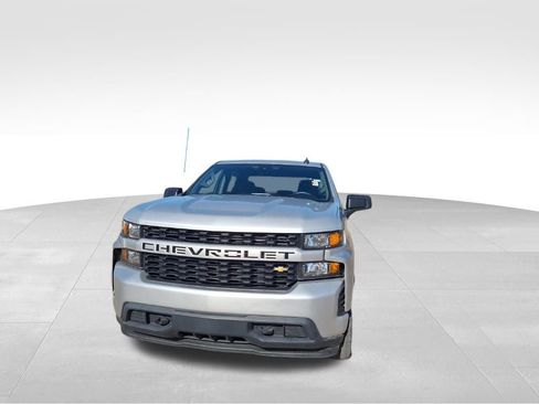 Used 2022 Chevrolet Silverado 1500 Custom w/ Safety Confidence Package image 3