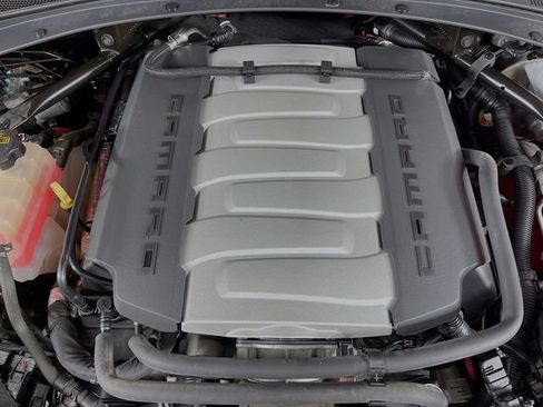 Used 2018 Chevrolet Camaro SS RWD image 29
