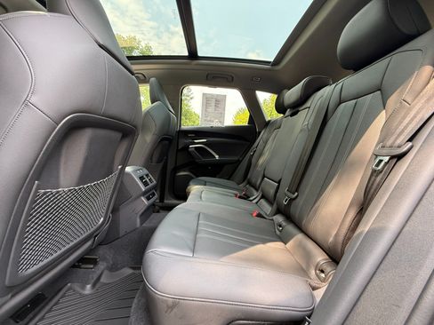 Used 2025 Audi Q5 Premium Plus AWD/4WD image 12