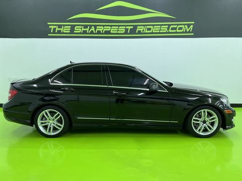 Used 2013 Mercedes-Benz C 300 4MATIC Sedan w/ Premium 1 Pkg image 11
