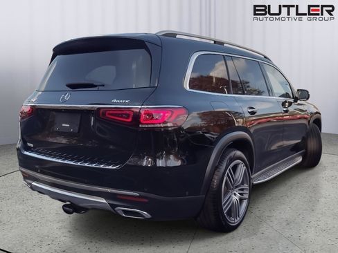 Used 2022 Mercedes-Benz GLS 450 4MATIC image 9