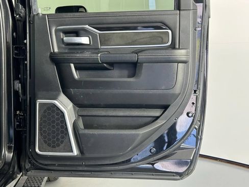 Used 2019 RAM 2500 Laramie w/ Night Edition AWD/4WD image 13