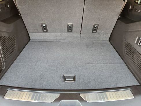 New 2026 Chevrolet Suburban High Country image 73