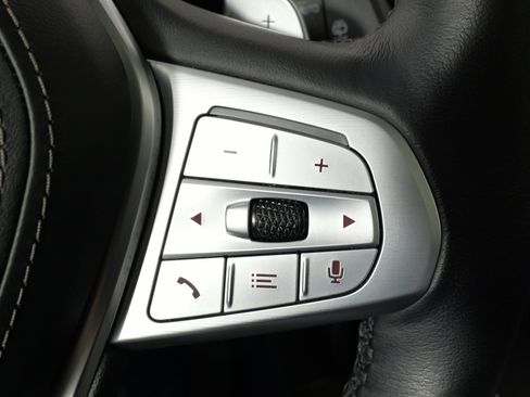 Used 2024 BMW X7 xDrive40i w/ Executive Package image 49