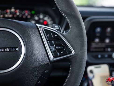 Used 2020 Chevrolet Camaro SS RWD image 74
