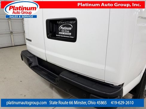 Used 2018 Chevrolet Express 3500 Extended w/ Driver Convenience Package RWD image 47
