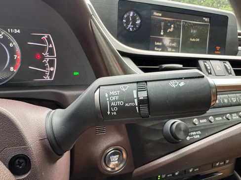 Used 2020 Lexus ES 350 w/ Premium Package FWD image 10