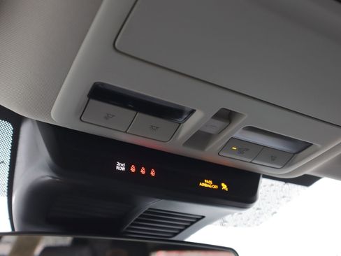 Certified 2025 MAZDA CX-70 3.3 Turbo w/ Preferred Package image 24