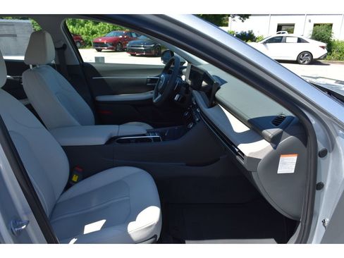 New 2025 Hyundai Sonata SEL image 15