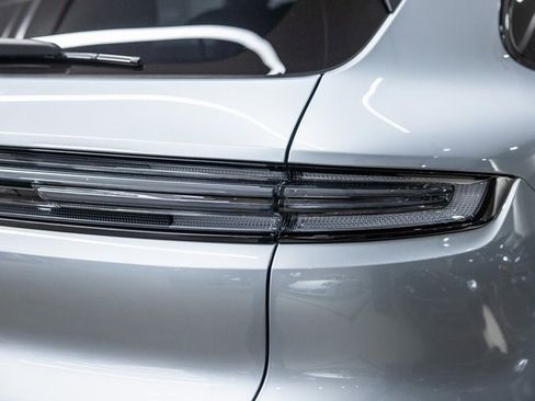 Used 2026 Porsche Cayenne S image 18