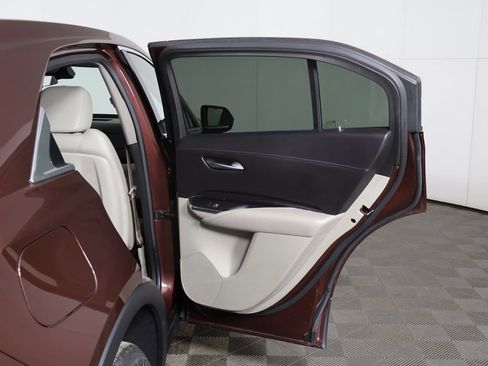 Used 2023 Cadillac XT4 Luxury image 19