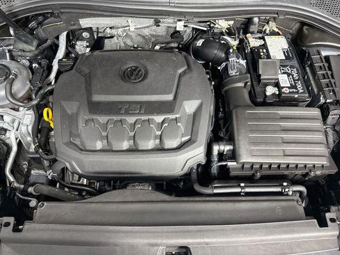 Used 2024 Volkswagen Tiguan SE FWD image 39