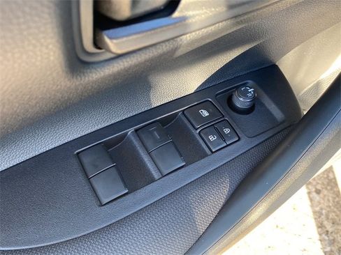 Used 2025 Toyota Corolla LE image 20