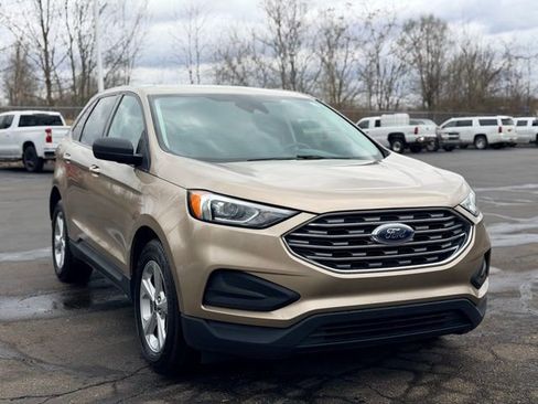 Used 2020 Ford Edge SE AWD/4WD image 3