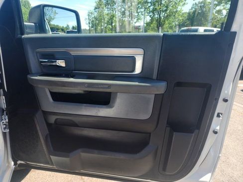 Used 2017 RAM 1500 Tradesman w/ Power & Remote Entry Group image 7