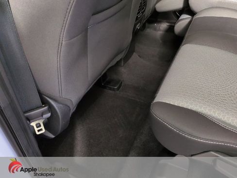 Used 2018 Ford Escape SE image 28