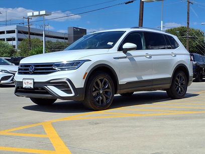 Used 2024 Volkswagen Tiguan SE