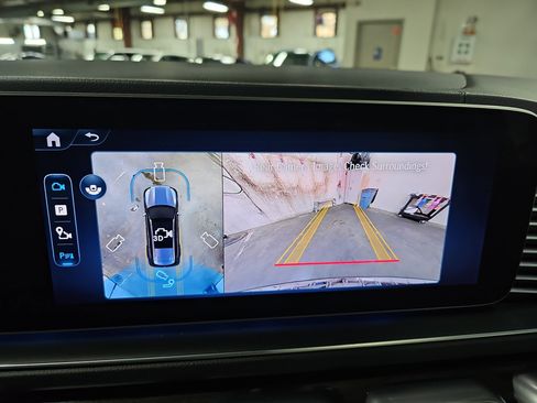 Certified 2025 Mercedes-Benz GLS 450 GLS 450 image 27