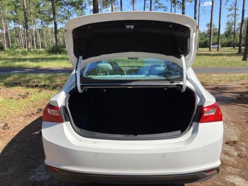 Used 2024 Chevrolet Malibu LT FWD image 7