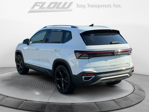 Certified 2025 Volkswagen Taos SEL w/ Black Wheel Plus Package image 6