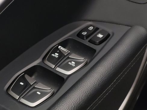 Used 2018 Hyundai Santa Fe Limited image 27