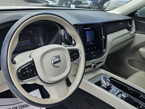 Used 2023 Volvo XC60 B5 Ultimate w/ Climate Package AWD/4WD image 10