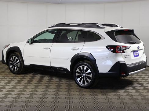 Used 2024 Subaru Outback Touring XT AWD/4WD image 11