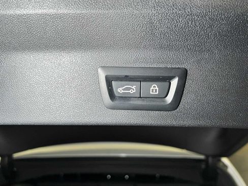 Used 2020 BMW X3 xDrive30i w/ Convenience Package AWD/4WD image 17