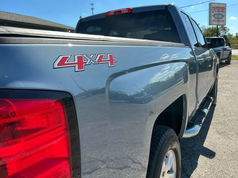 Used 2015 Chevrolet Silverado 1500 LT w/ All Star Edition AWD/4WD image 21