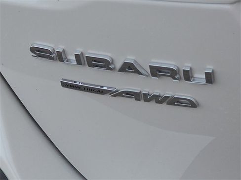 New 2025 Subaru Outback Premium image 7