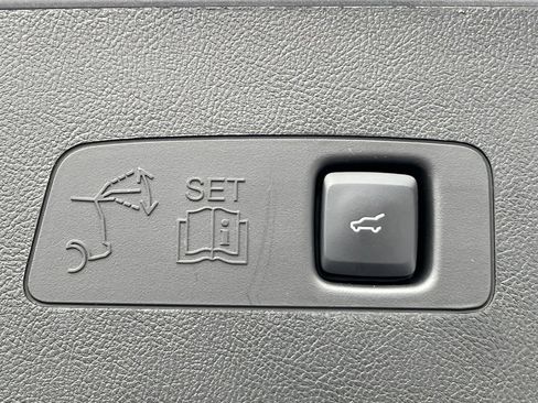 Used 2023 Lincoln Corsair AWD w/ Equipment Group 101A image 35