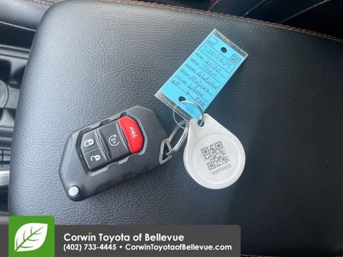 Used 2020 Jeep Gladiator Mojave AWD/4WD image 23