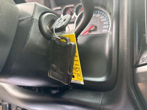 Used 2017 Chevrolet Silverado 1500 LT w/ All Star Edition image 36