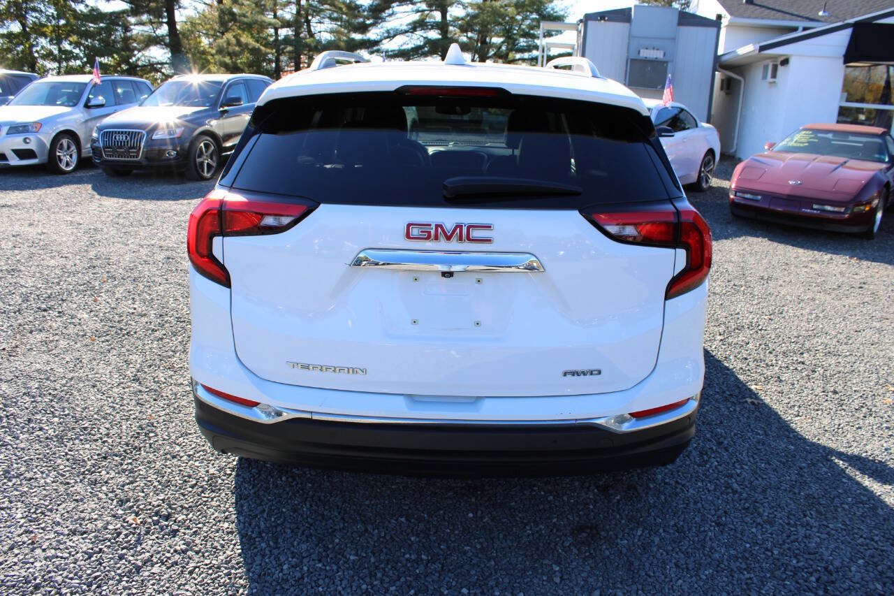Used 2021 GMC Terrain SLT w/ Infotainment Package II AWD/4WD image 8