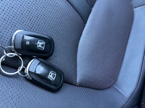Used 2025 Honda Pilot Black Edition image 20