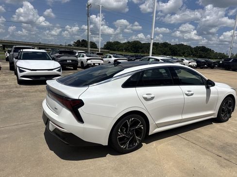 Certified 2025 Kia K5 GT-Line w/ GT-Line Premium Package AWD/4WD image 16