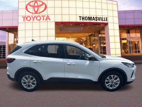 Used 2023 Ford Escape Active image 4