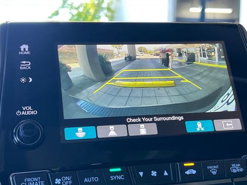 Used 2021 Honda Odyssey Touring image 23