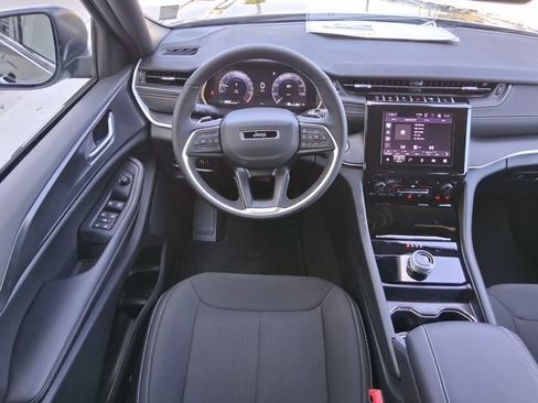 New 2026 Jeep Grand Cherokee L 2WD image 12