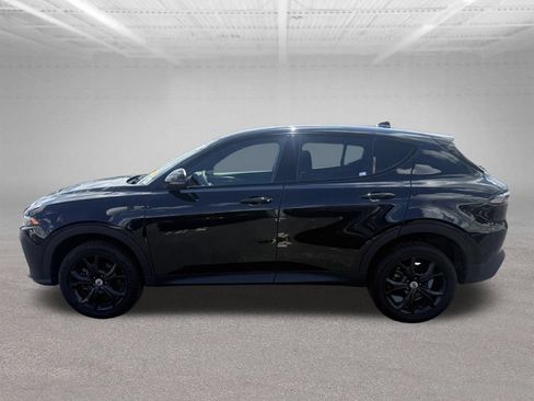 Used 2023 Dodge Hornet GT w/ GT Blacktop Package AWD/4WD image 11