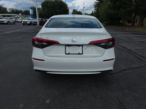 Certified 2024 Honda Civic EX image 6