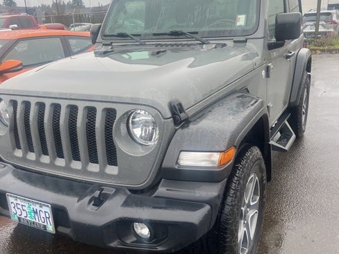 Used 2020 Jeep Wrangler Sport image 3
