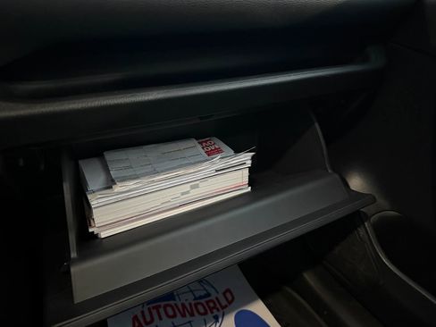 Used 2022 Toyota RAV4 XLE w/ Convenience Package image 43