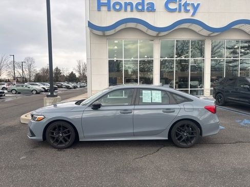 Used 2022 Honda Civic Sport image 5