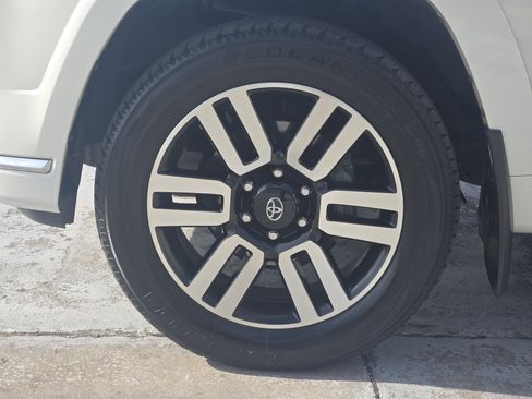 Used 2022 Toyota 4Runner Limited image 14