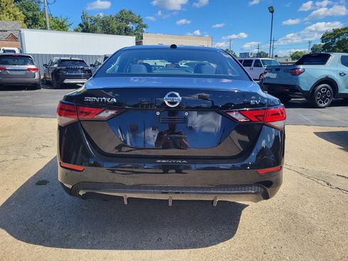 Used 2021 Nissan Sentra SV w/ Trunk Package FWD image 6